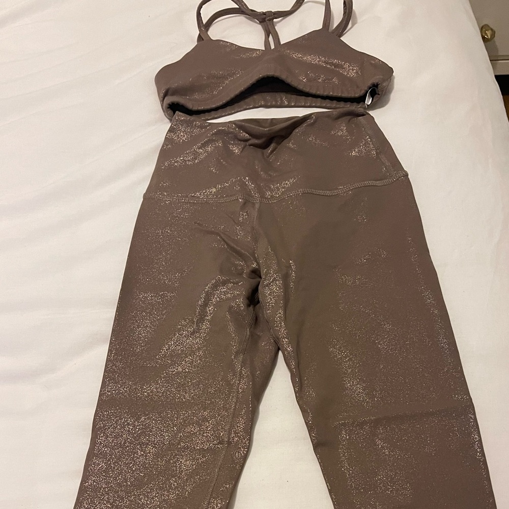 Beyond Yoga Tan Viper Leggings And Sports Bra Set Size XS
